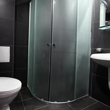 Idol Hotel Targóvishte